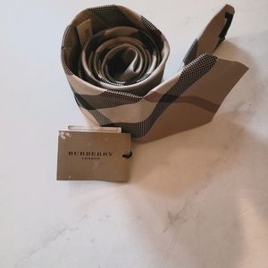 NWT Burberry Classic Check Silk Tie